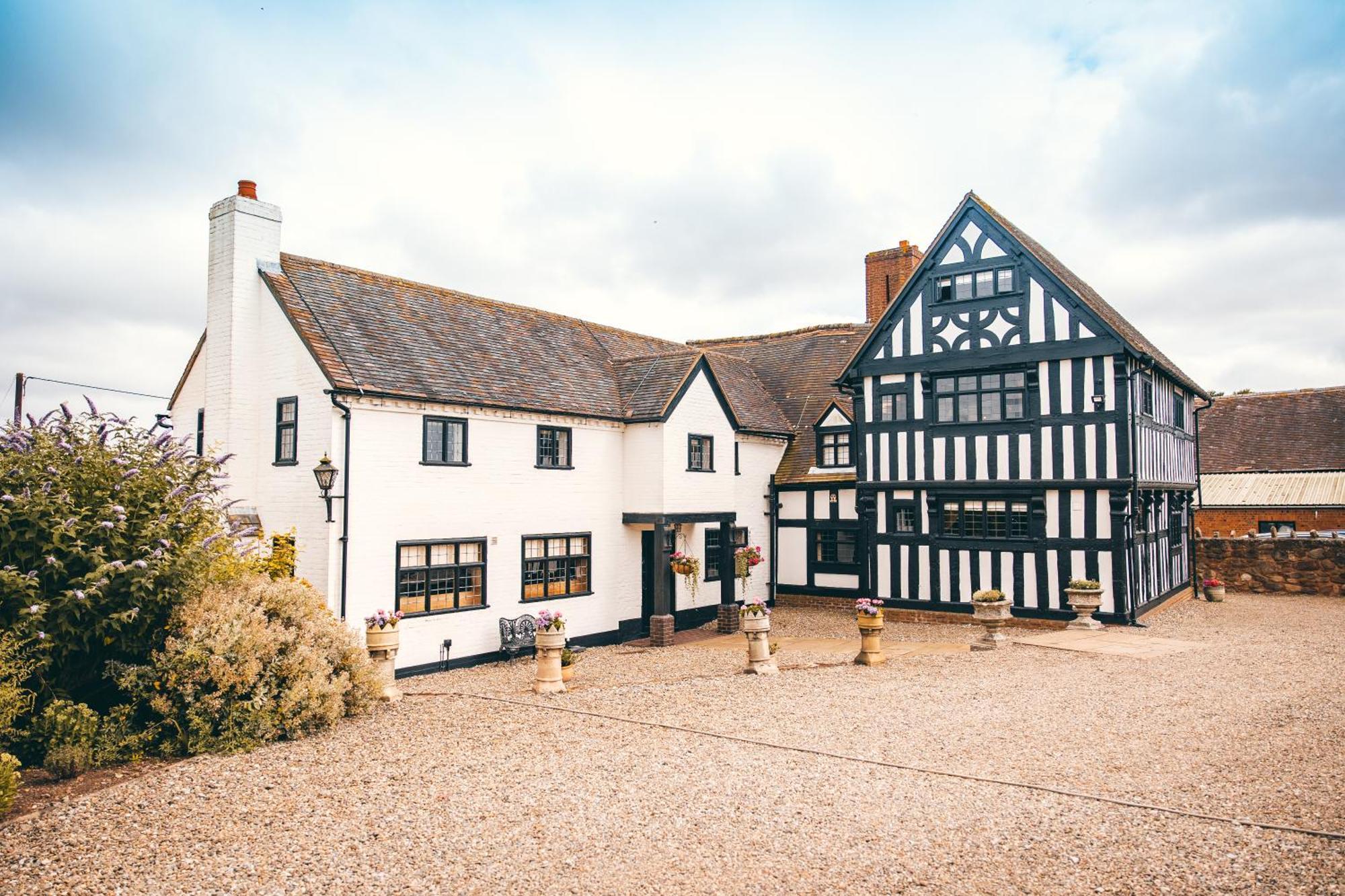 High Grosvenor House With Rose And Heath Cottages Bridgnorth Exterior photo